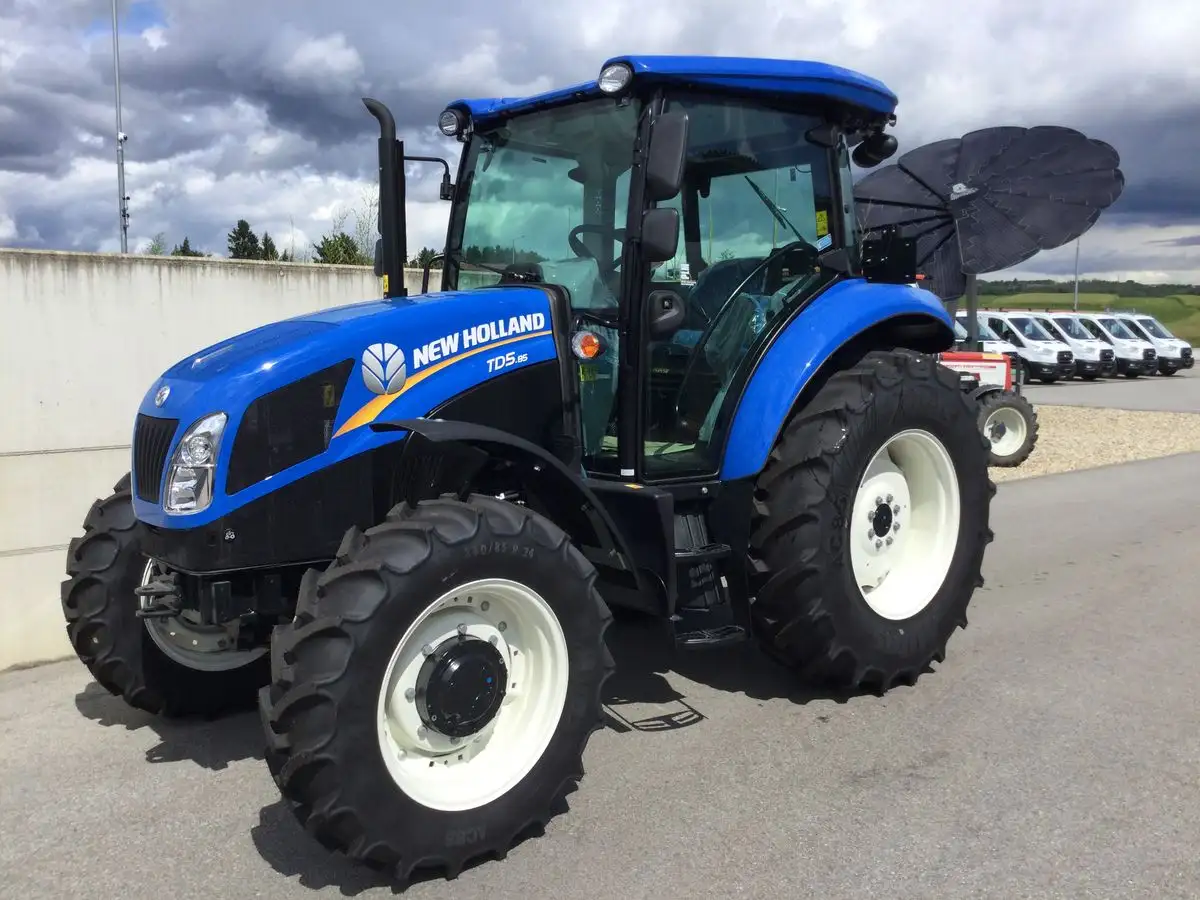 New Holland ciągnik rolniczy o masie 3740kg